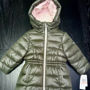 NWT Michael Kors Child’s Hooded Puffer Coat Jacket Dark Olive Green & Pink 2T